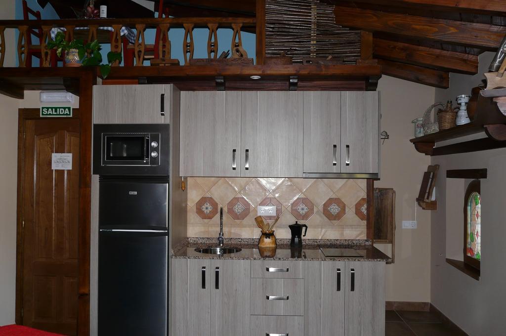 Apartamentos La Condesa Valmeo الغرفة الصورة