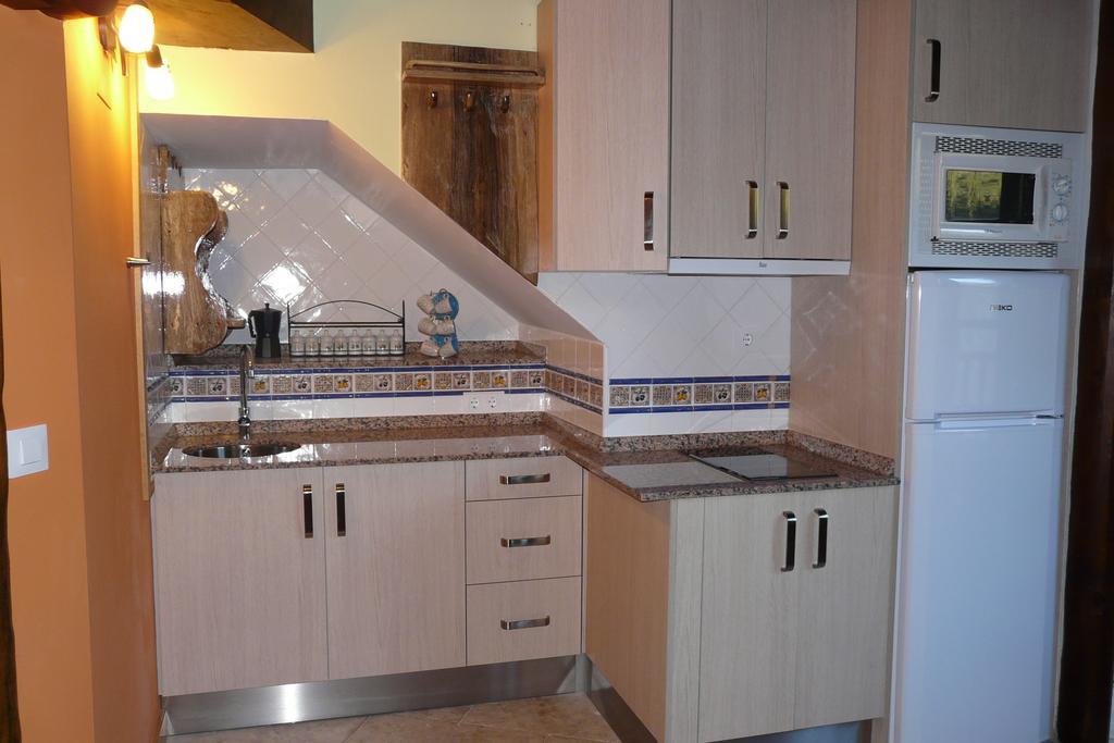 Apartamentos La Condesa Valmeo الغرفة الصورة
