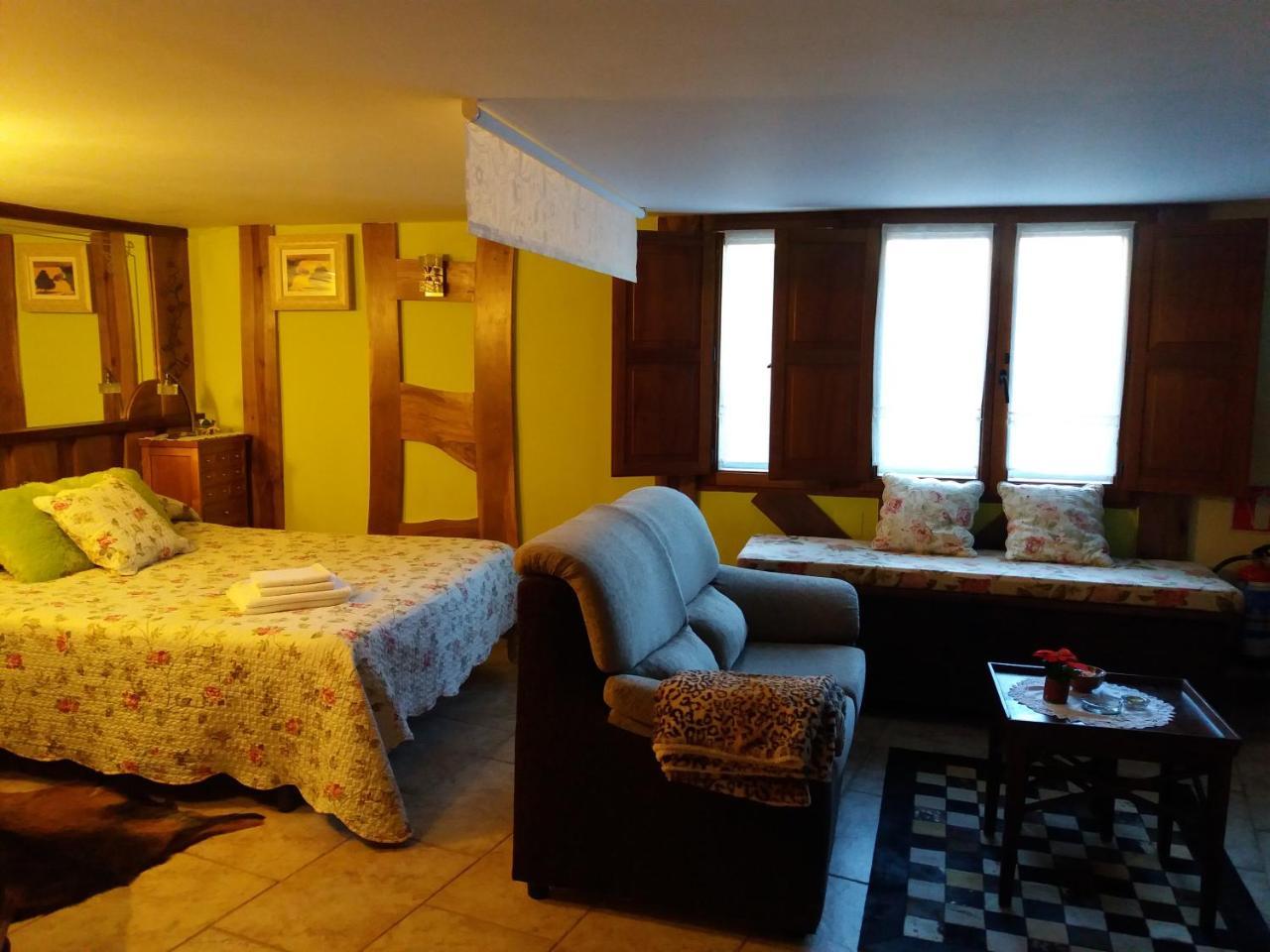 Apartamentos La Condesa Valmeo المظهر الخارجي الصورة
