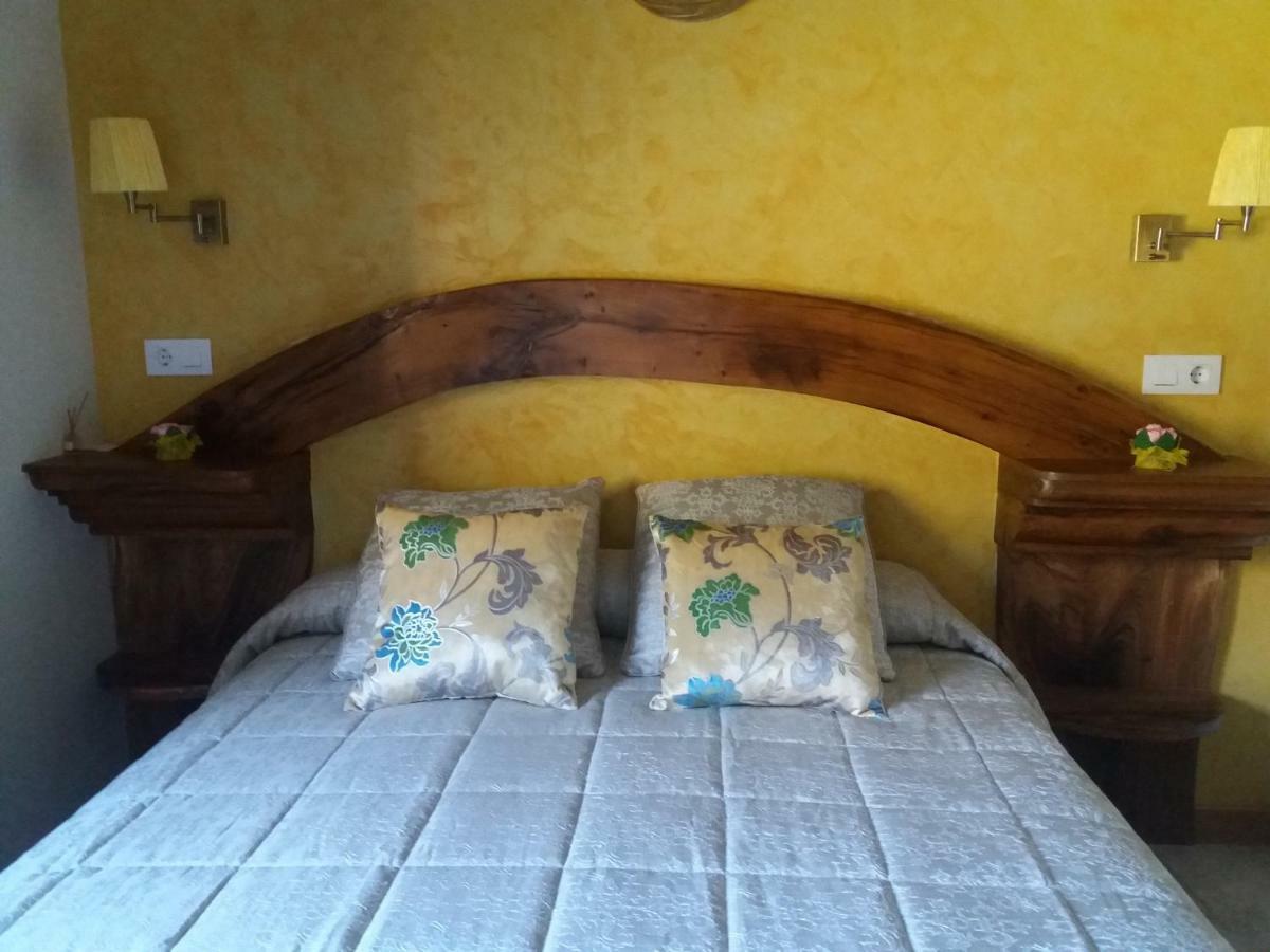 Apartamentos La Condesa Valmeo المظهر الخارجي الصورة